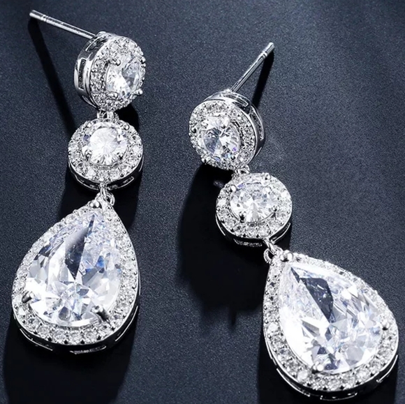 Charm Wedding Tear Drop Dangle Earrings - Picture 2 of 2